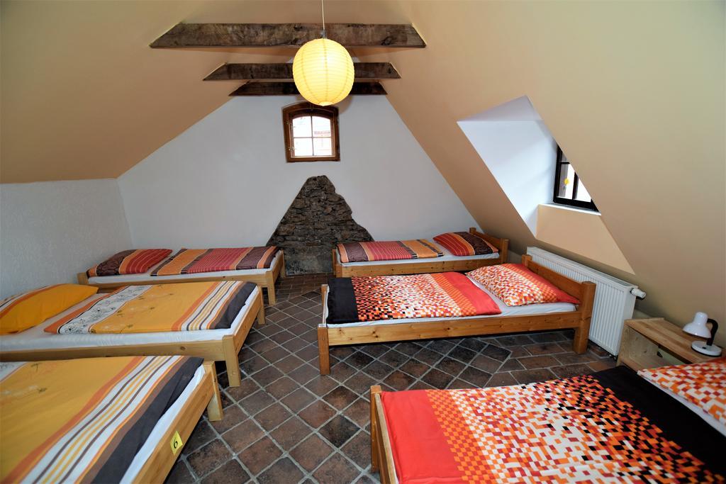 Travel Hostel Cesky Krumlov Exterior photo