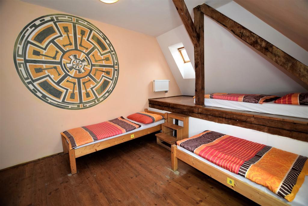 Travel Hostel Cesky Krumlov Exterior photo
