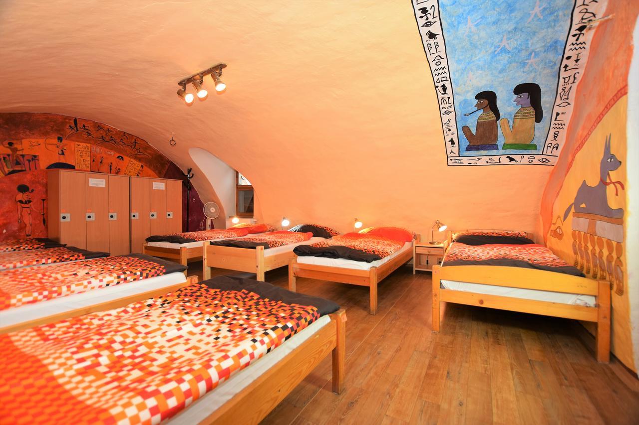 Travel Hostel Cesky Krumlov Exterior photo